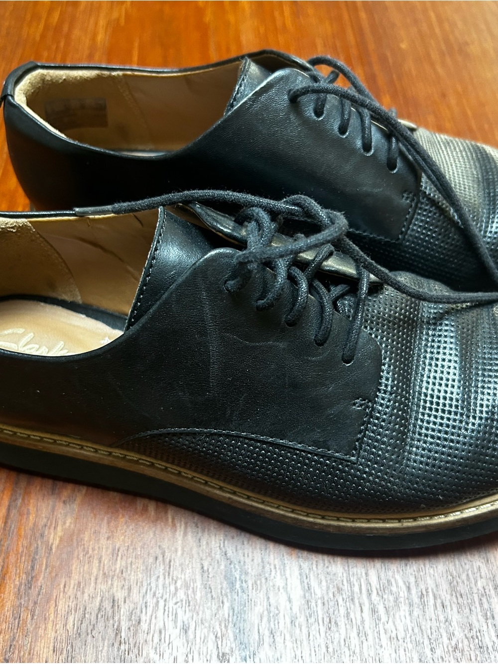 Clarks Black Men’s Leather Lace-Up Oxfords with Textured Toe